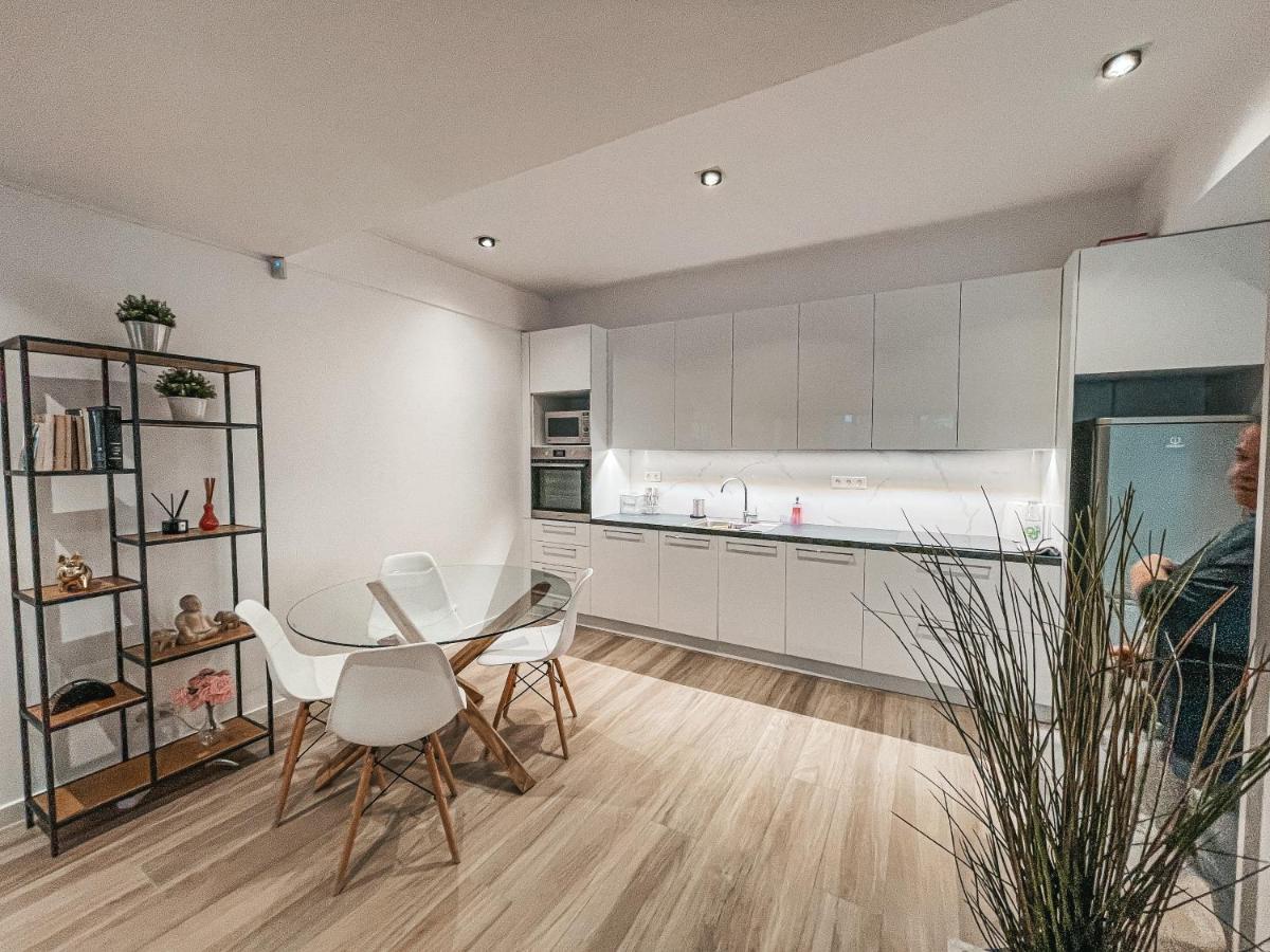 Pool Voula Apartment Close To Kavouri Beach By Cielo Homes เอเธนส์ ภายนอก รูปภาพ